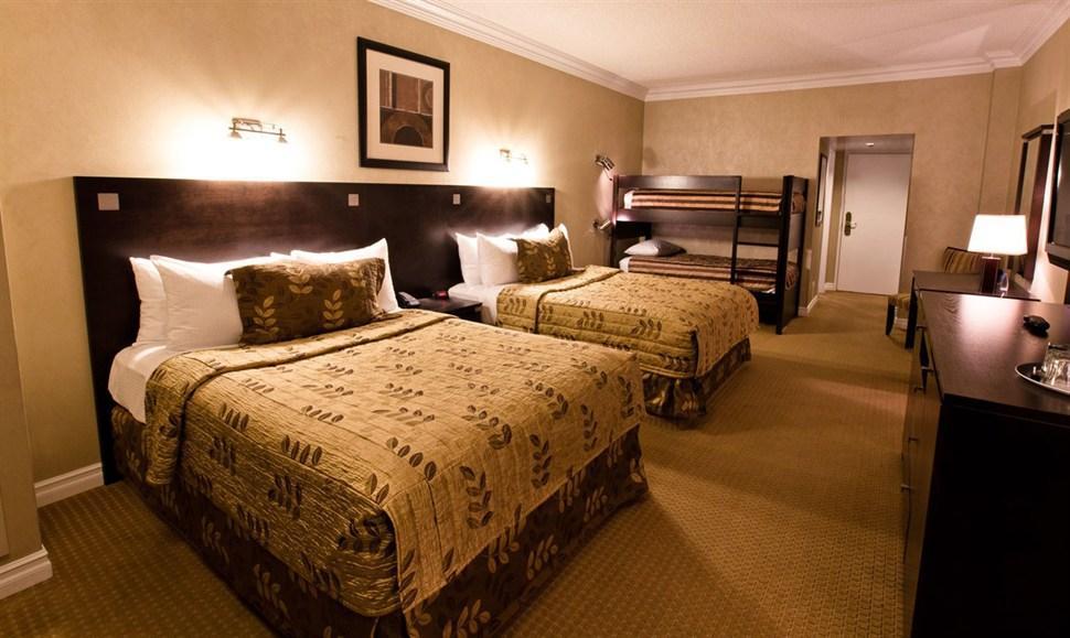 Fantasyland Hotel Έντμοντον Εξωτερικό φωτογραφία
