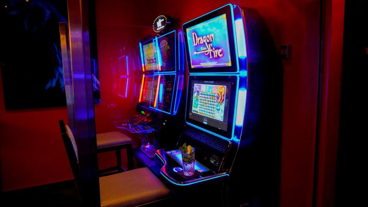 Fantasyland Hotel Έντμοντον Εξωτερικό φωτογραφία