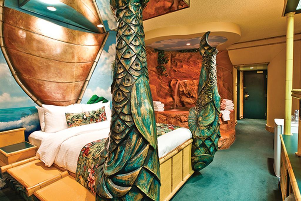 Fantasyland Hotel Έντμοντον Εξωτερικό φωτογραφία