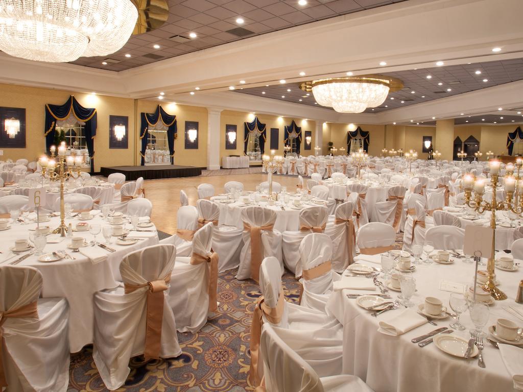 Fantasyland Hotel Έντμοντον Εξωτερικό φωτογραφία